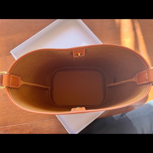 -SOLD- Celine Triomphe bucket bag - Picture 7 of 12